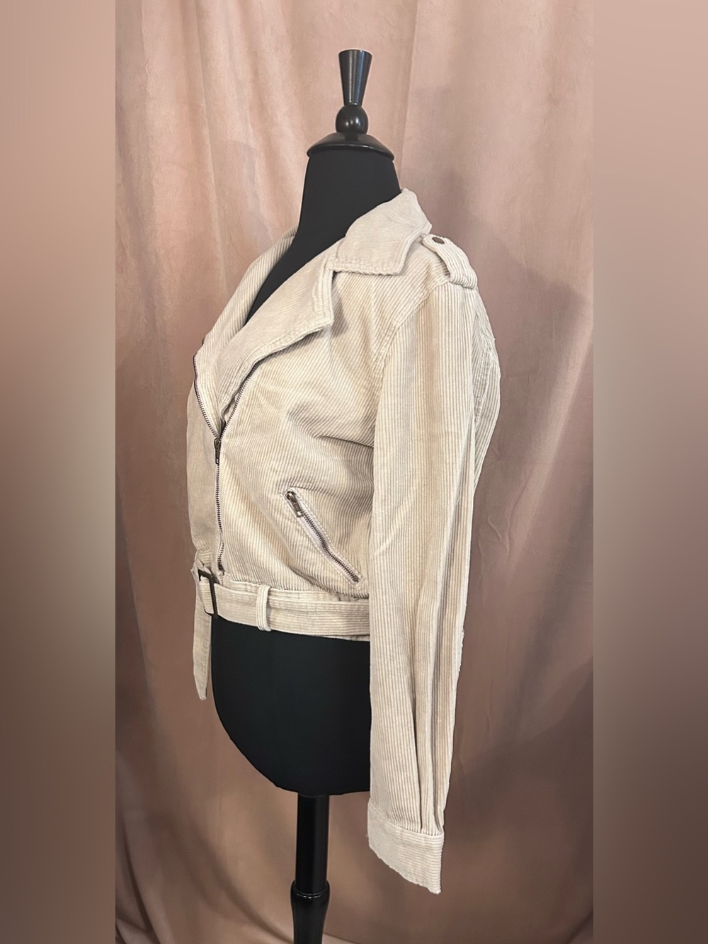 VICI COLLECTION CORDUROY MOTO JACKET - Picture 8 of 11